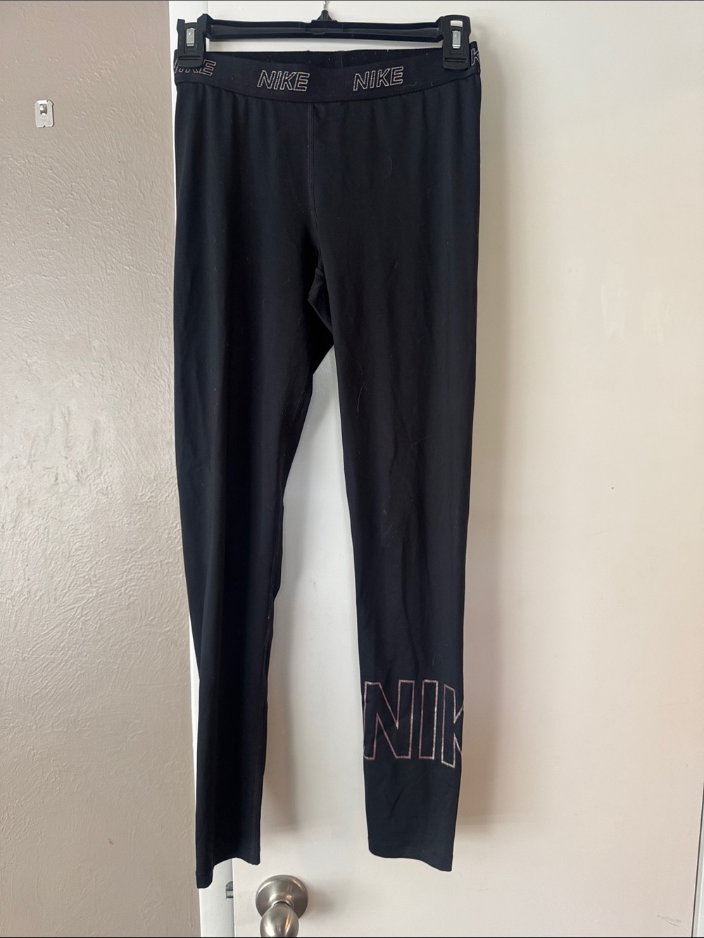 Nike Black Women’s Leggings with Branded Waistband Sz M